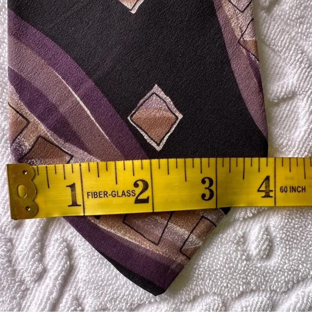 100%‎ Silk Elegant Black and Purple Men's Tie
